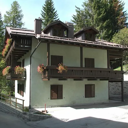 Erika Hotel Madonna