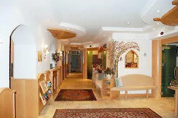 Erika Hotel 3*